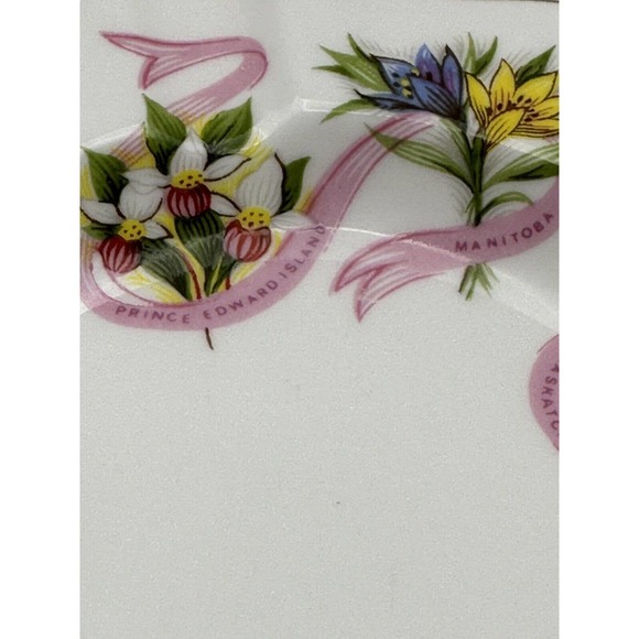 Royal Albert Canada Our Emblems Dear Ashtray Bone China England Flowers‎ Vintage - Picture 2 of 5
